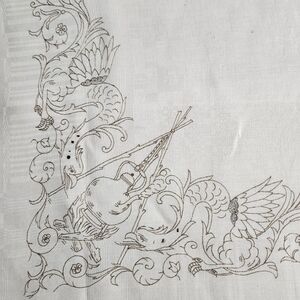 EXQUISITE HAND EMBROIDERED LG LINEN DAMASK TABLECLOTH WITH DRAGON MOTIF